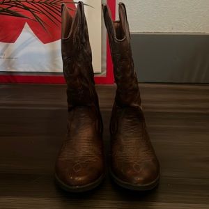 Steve Madden boots (size 4)